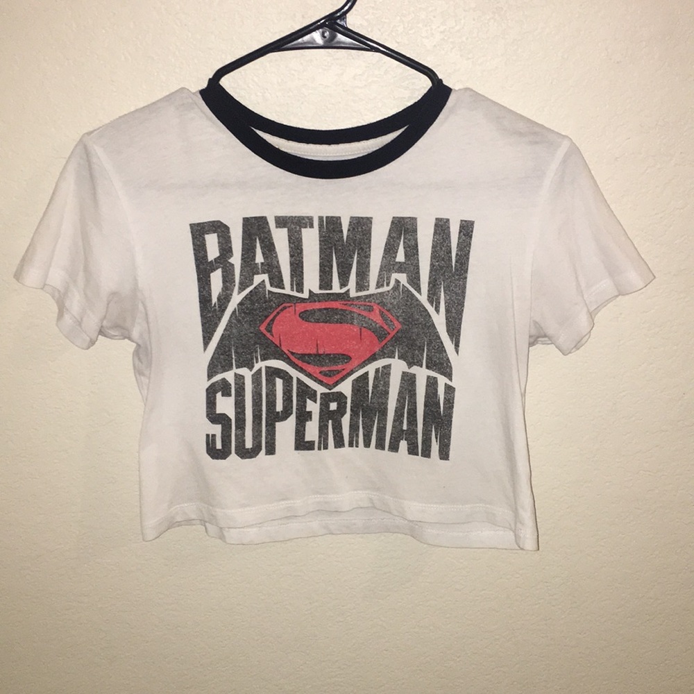 Cropped graphic tee